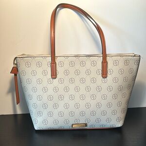 NWOT Adrienne Vittadini Cream and Brown Tote Bag w/ Small Wristlet
